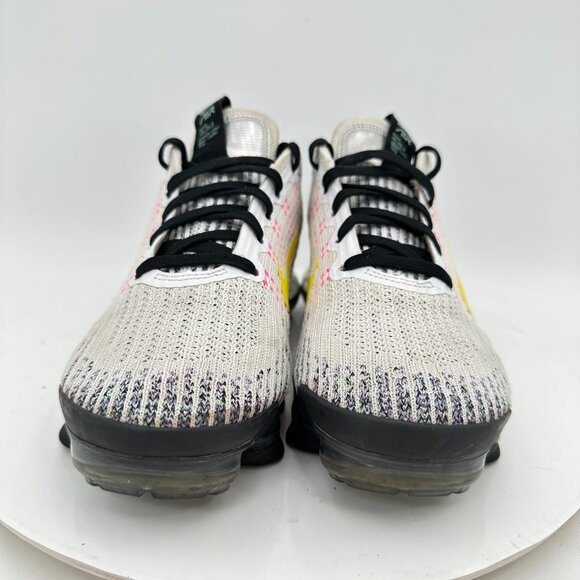 Nike Air VaporMax Flyknit 3 Youth Size 5.5Y Women 7 BQ5238-102 White Yellow Shoe - Picture 2 of 11
